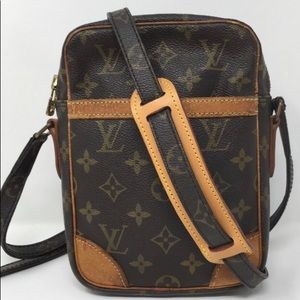 Authentic Louis Vuitton Danube Crossbody Bag!!